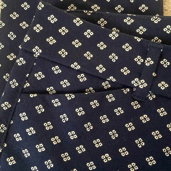 OLD NAVY Pixie High Rise Pants Size 4 NWT Secret-Slim Pockets Cotton Blend Navy - Picture 4 of 15
